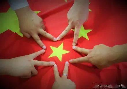 国庆长假，你有被堵在路上的经历吗？游戏画面